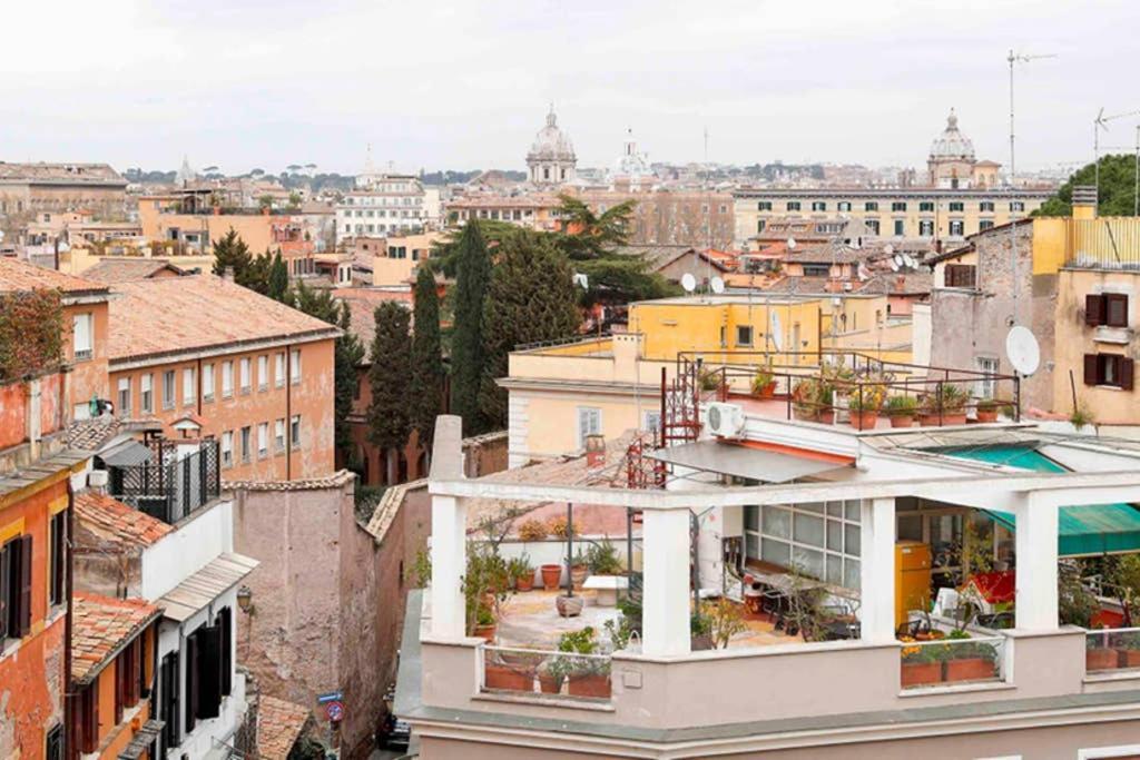 White Panoramic Jacuzzi Suite Trastevere - Top Collection Rome Exterior photo